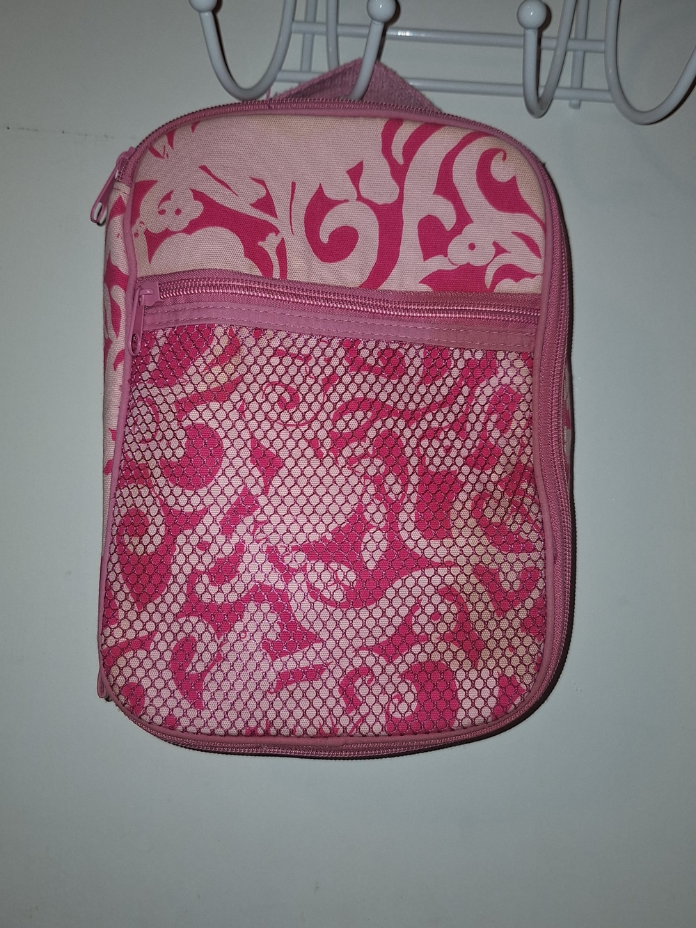 Lilly Pulitzer Pink Patterned Lunch Bag with Mesh Pocket